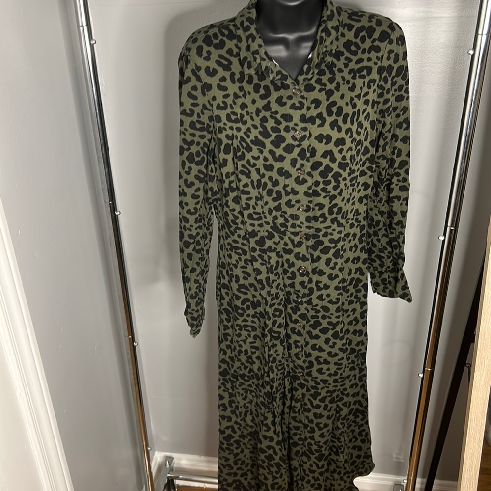 Stylish Olive and Black Leopard Print Dress